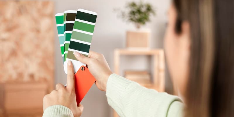 Arredare con il verde foresta: il colore che dà profondità e stile agli interni