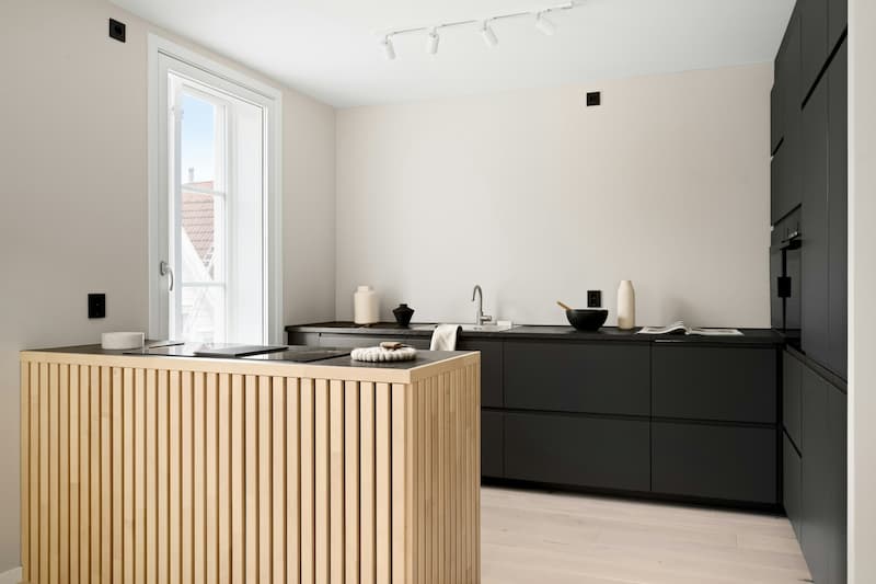 cucina su misura di design con bancone snack